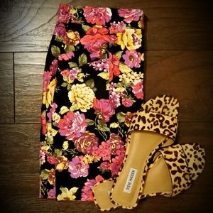 Floral Mini-Pencil Skirt